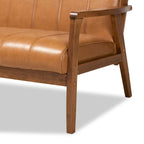 Sofa ze sztucznej skóry i drewna orzechowego | Tapicerka w kolorze jasnobrązowym | Salon w stylu Mid-Century Modern